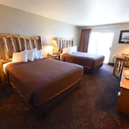 Bridge Vista Beach Hotel And Convention Center Mackinaw City Eksteriør billede