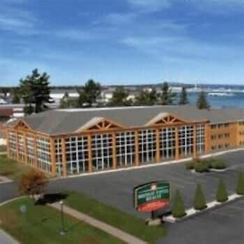 Bridge Vista Beach Hotel And Convention Center Mackinaw City Eksteriør billede