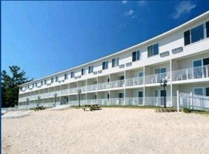 Bridge Vista Beach Hotel And Convention Center Mackinaw City Eksteriør billede
