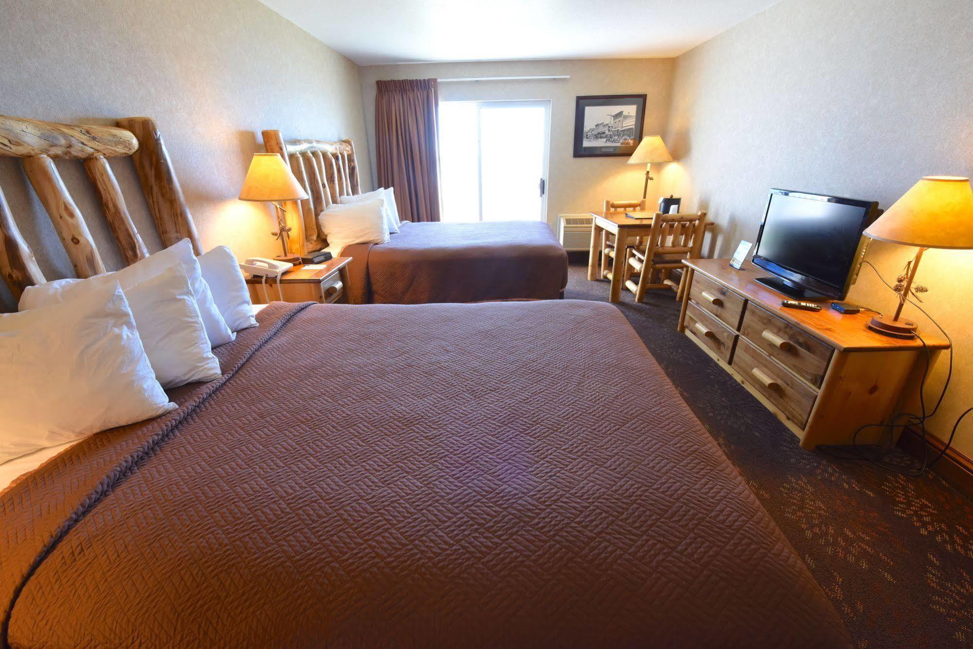 Bridge Vista Beach Hotel And Convention Center Mackinaw City Eksteriør billede